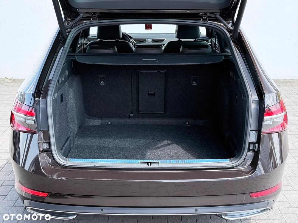 Skoda Superb 2.0 TSI L&K DSG - 16