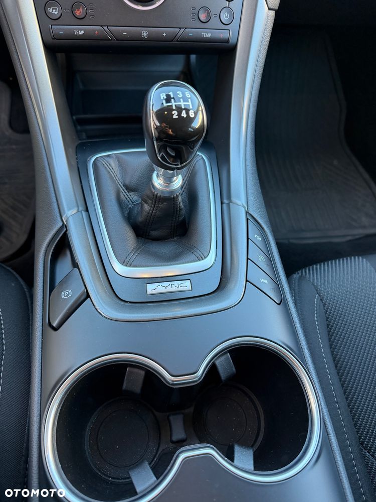 Ford Mondeo - 22