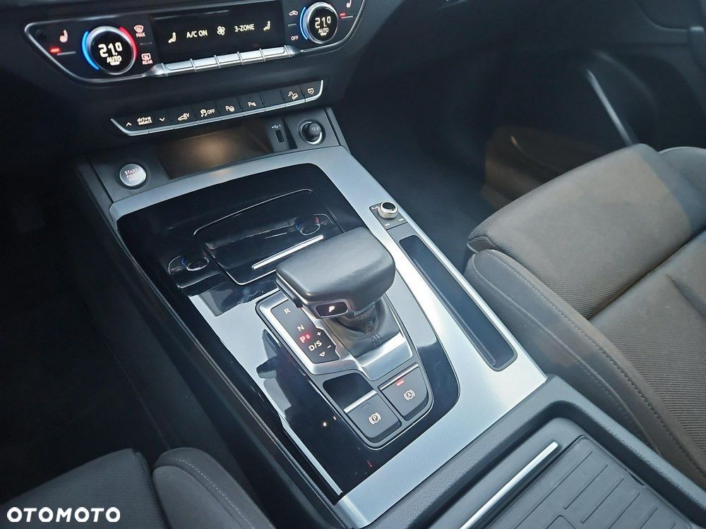 Audi Q5 Sportback - 14