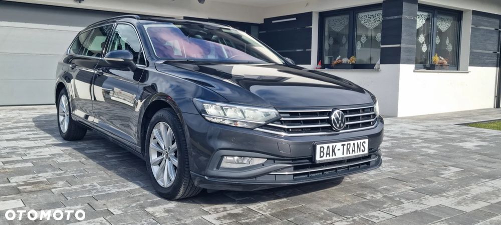 Volkswagen Passat - 9