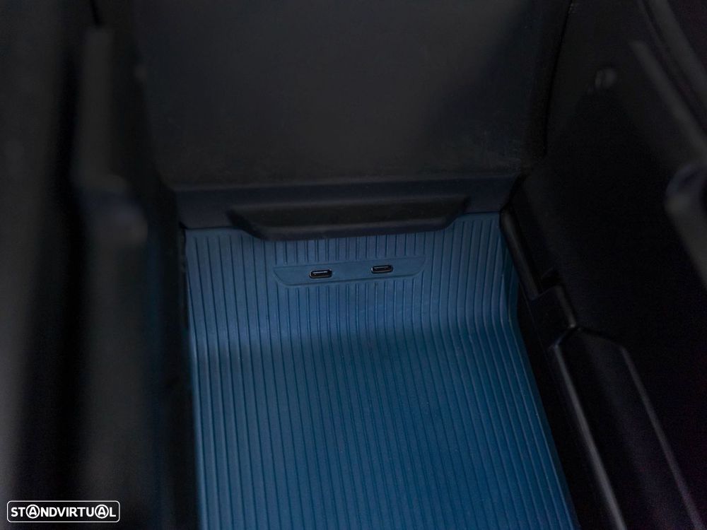 Volvo EX30 69 kWh Single Motor Extended Range Ultra - 23