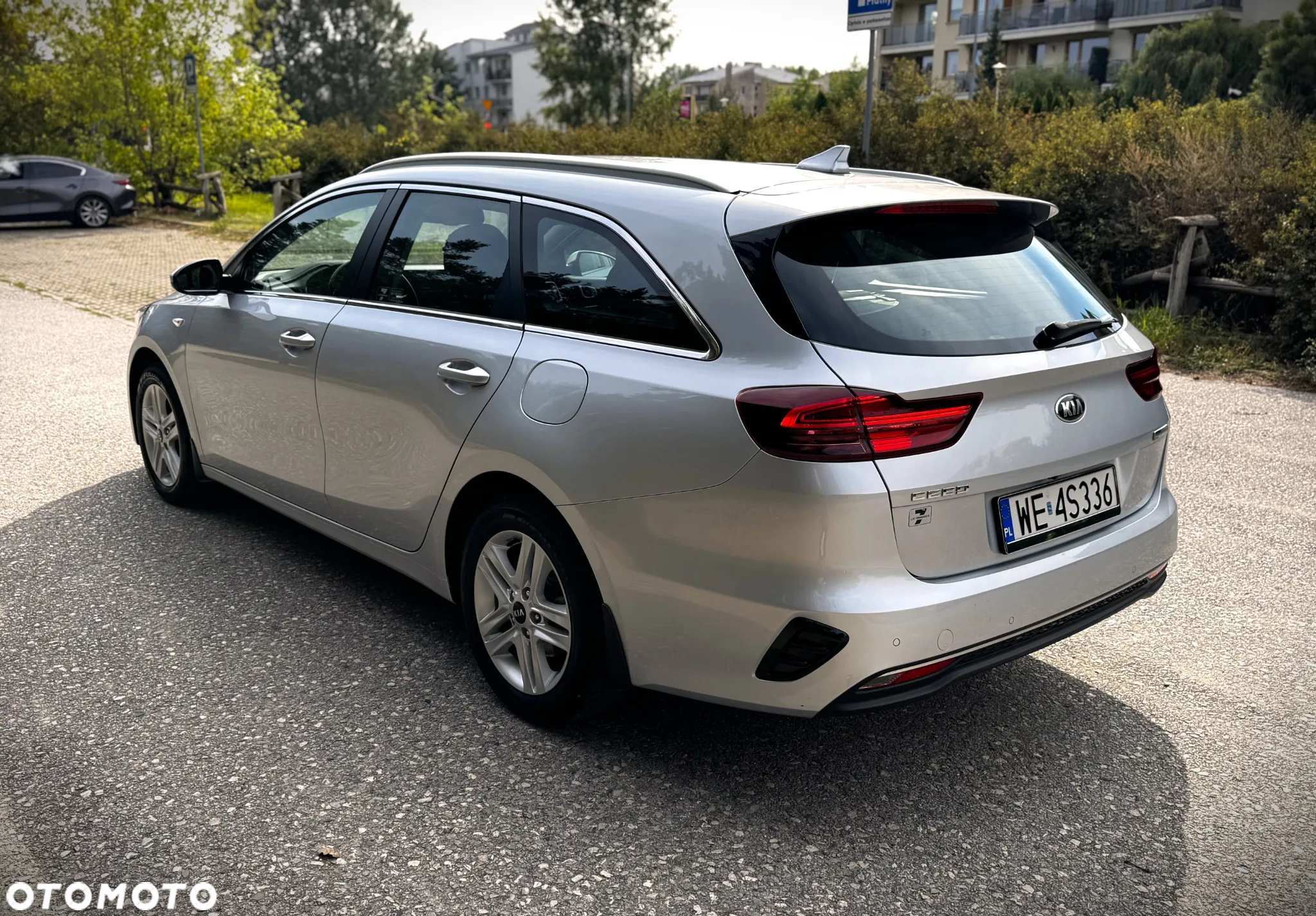 Kia Ceed 1.6 CRDi SCR L Business Line - 8