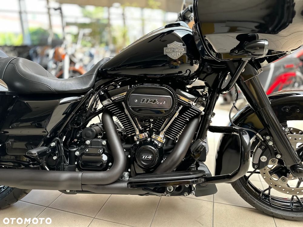 Harley-Davidson Touring Road Glide - 13