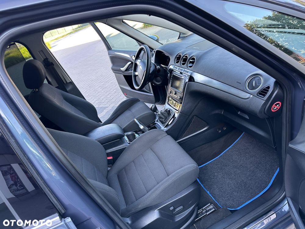 Ford Galaxy 2.0 TDCi DPF Business Edition - 27