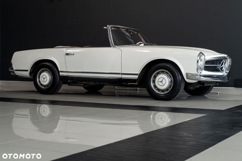 Mercedes-Benz SL - 10