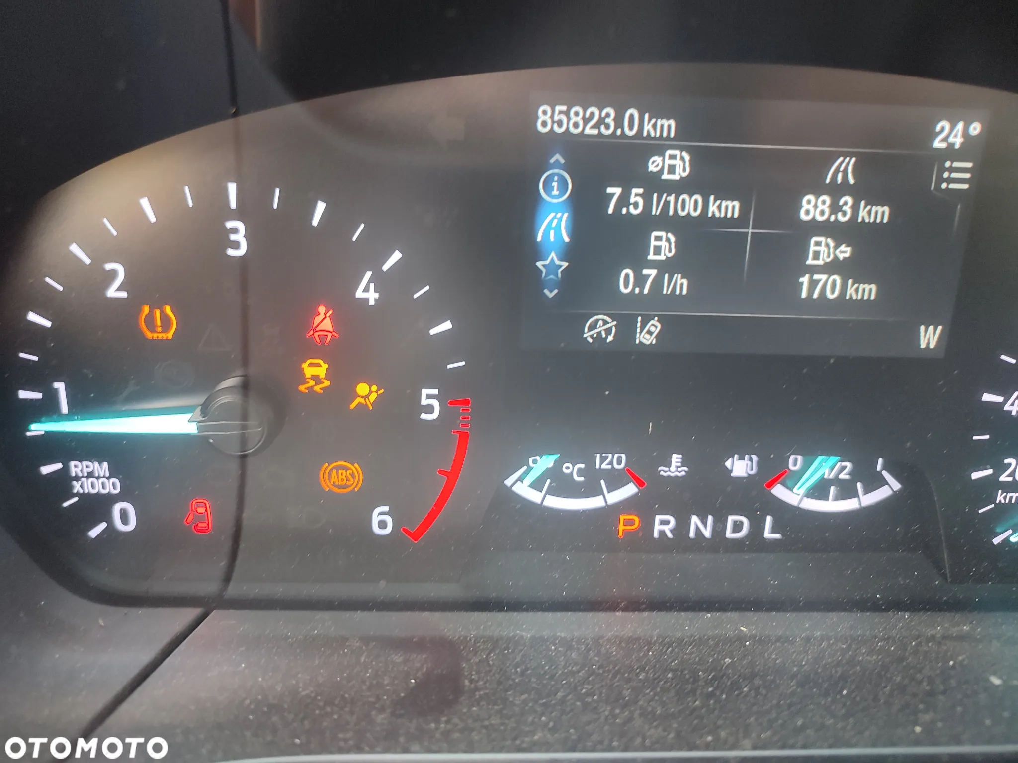 Ford Kuga - 16