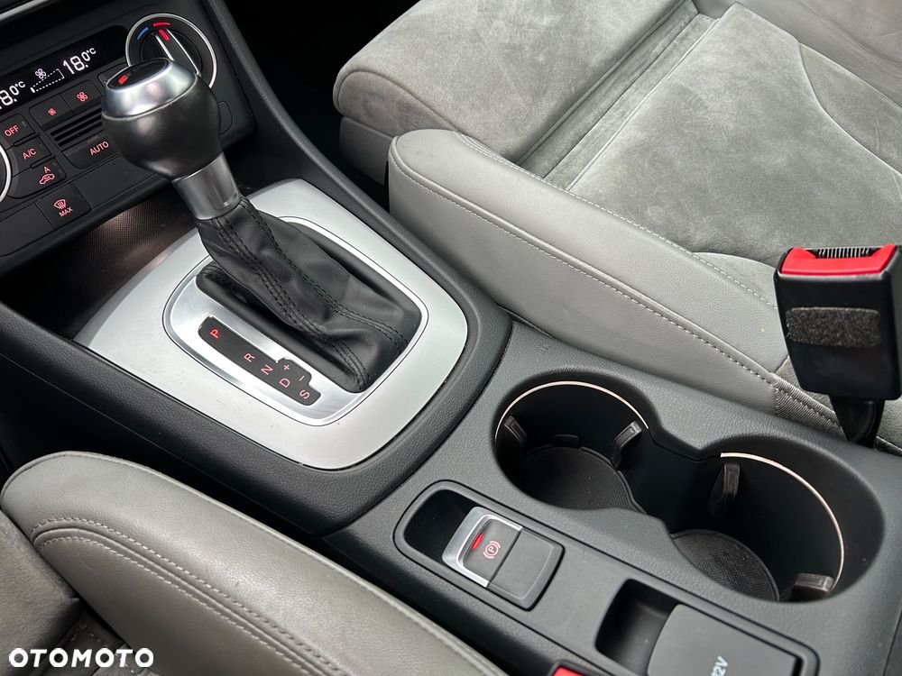 Audi Q3 1.4 TFSI S tronic - 27