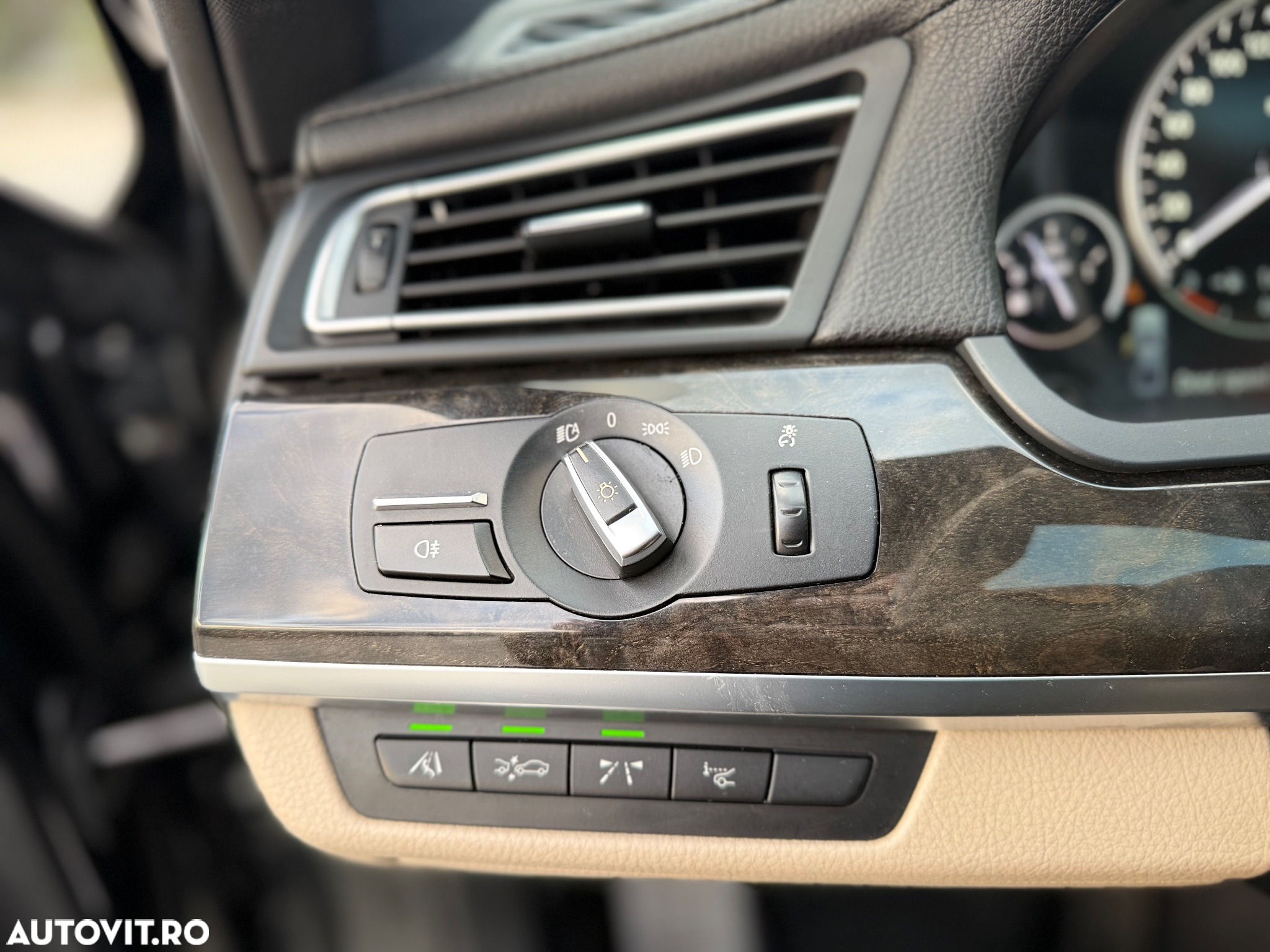 BMW Seria 7 740d xDrive - 15