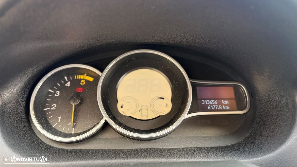 Renault Mégane 1.5 dCi Confort - 9