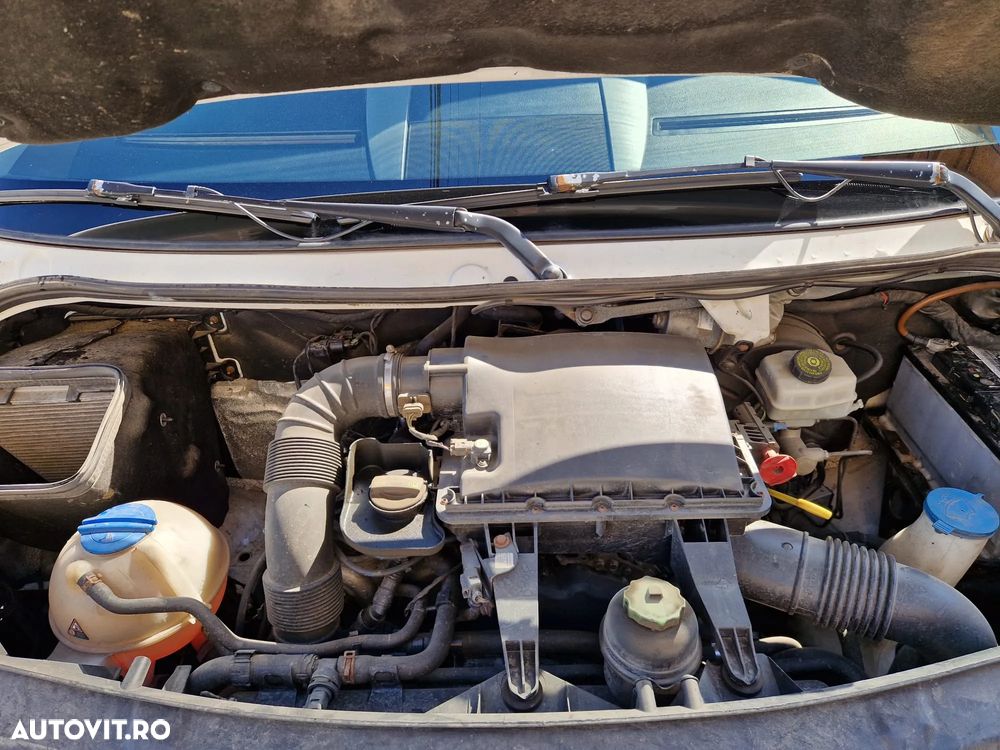 Volkswagen Crafter - 12