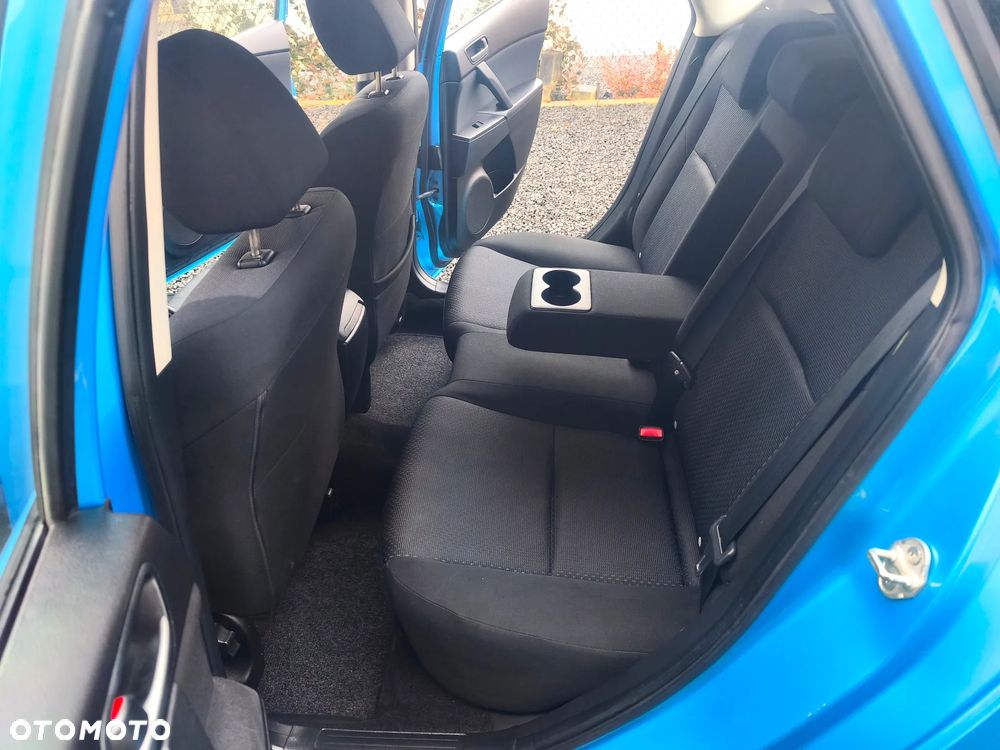 Mazda 3 1.6 Exclusive + - 10