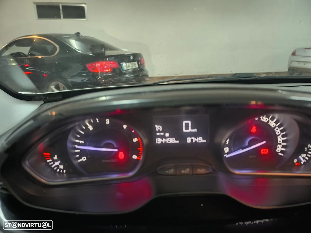 Peugeot 208 1.6 BlueHDi Allure - 14