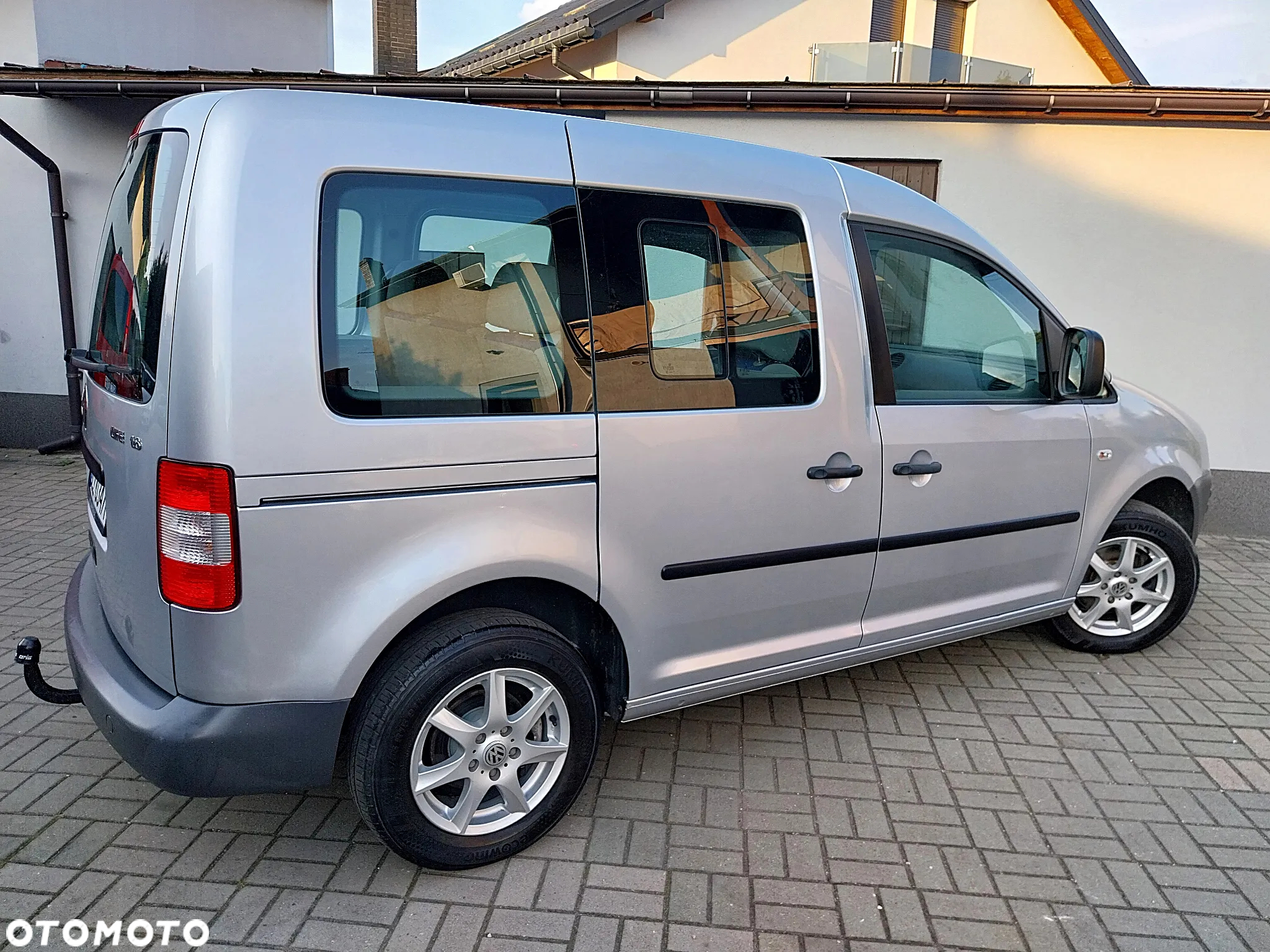 Volkswagen Caddy 1.6 Life (7-Si.) - 4