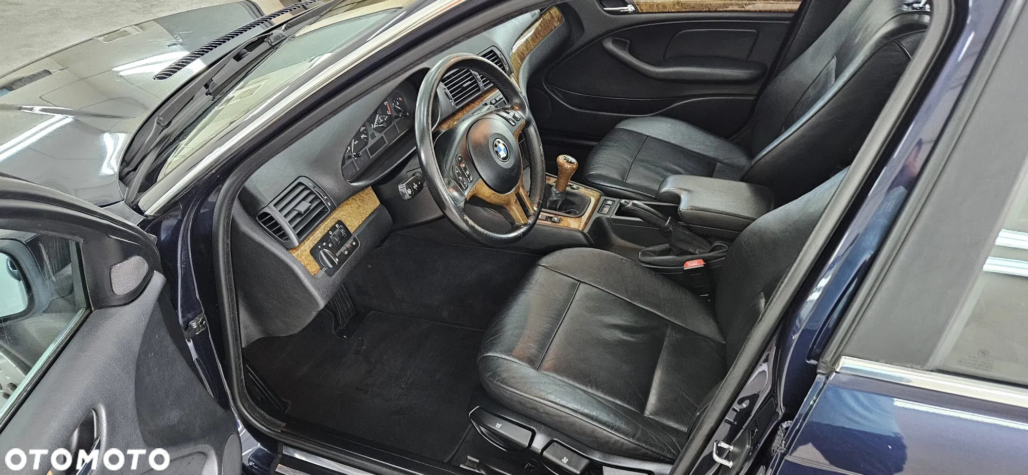 BMW Seria 3 320i - 6