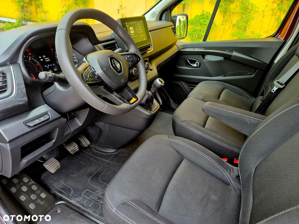 Renault Trafic - 19