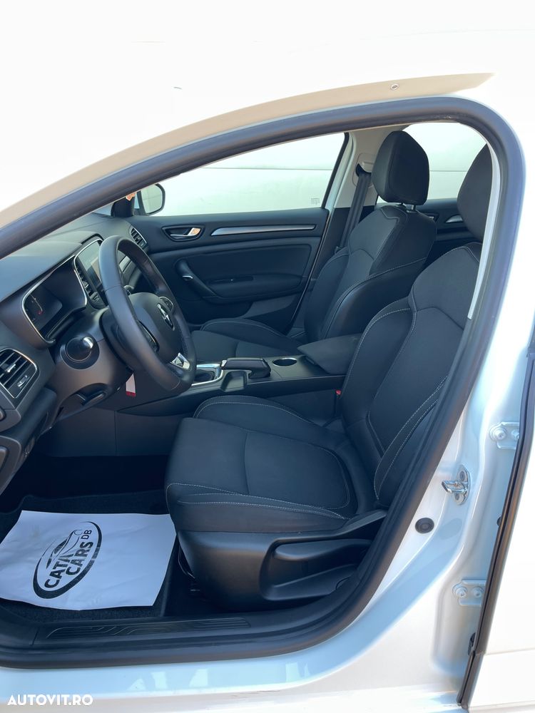 Renault Megane BLUE dCi EDC Intens - 31