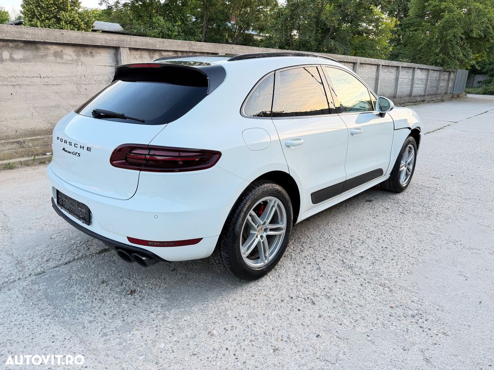Porsche Macan - 4