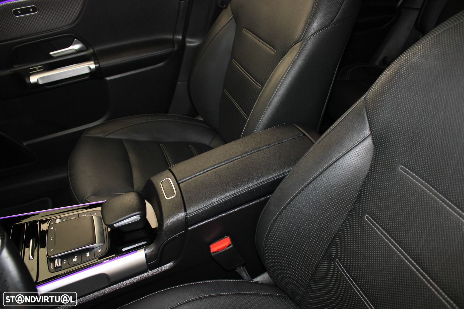 Mercedes-Benz EQB 350 4Matic AMG Line - 32