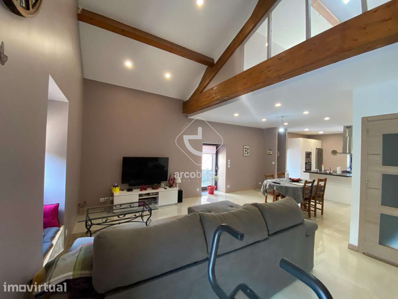 Moradia T2 - Vila Fonche, Arcos de Valdevez - Grande imagem: 5/33