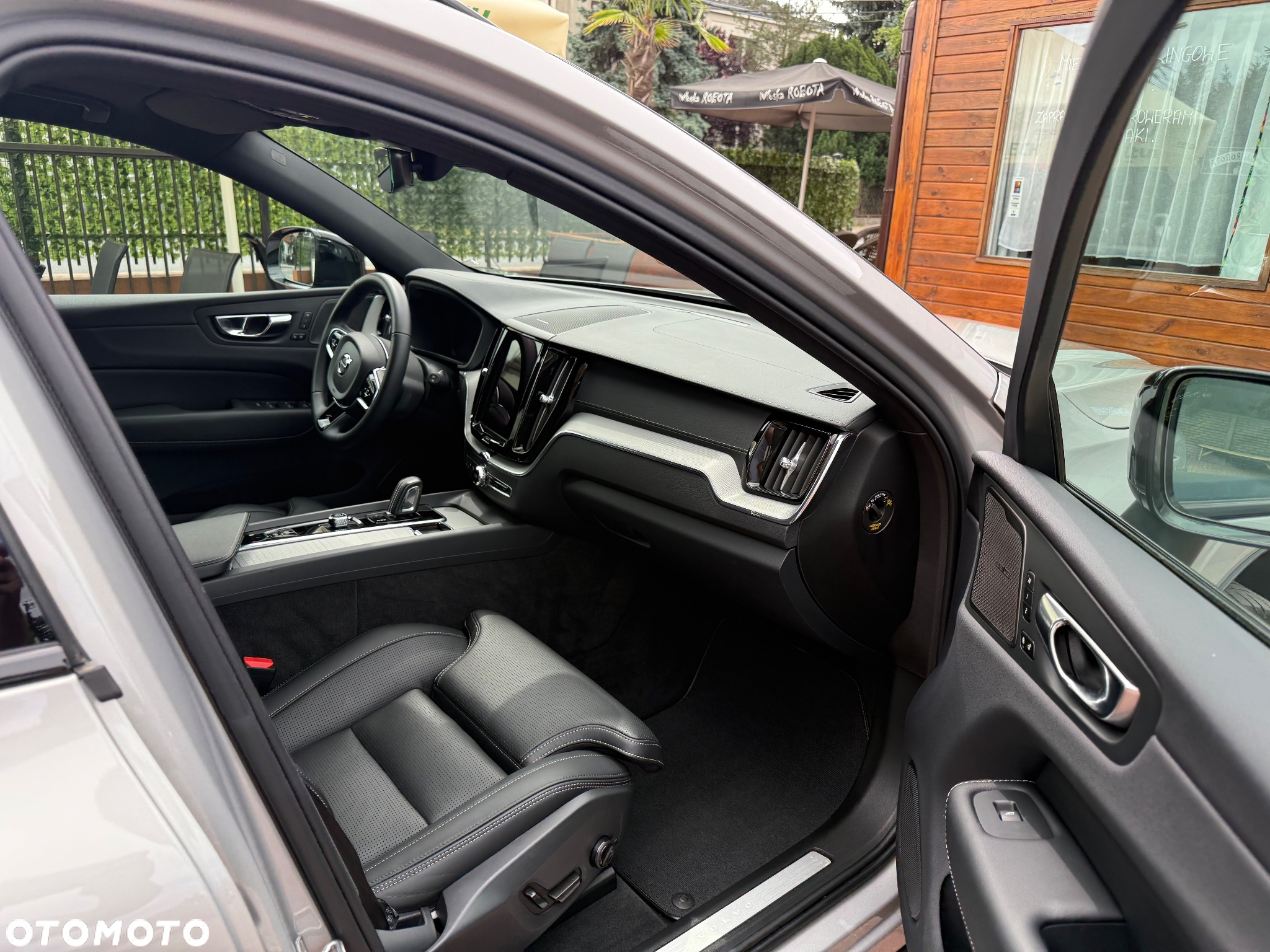 Volvo XC 60 B4 B Geartronic RDesign - 12