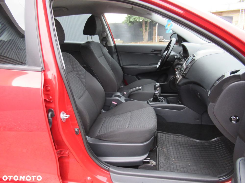 Hyundai i30 - 16