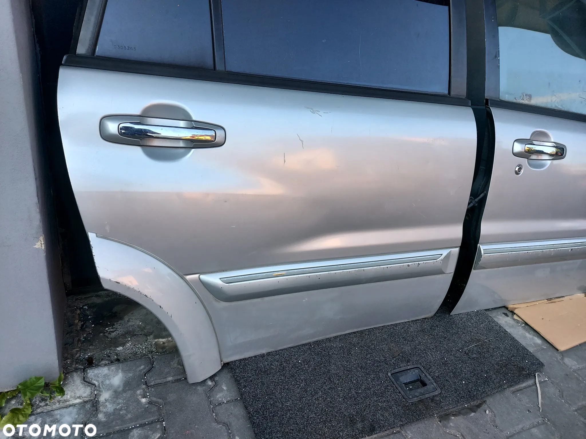 Suzuki Vitara I 7xl Drzwi prawe tylne 99-2005 - 2