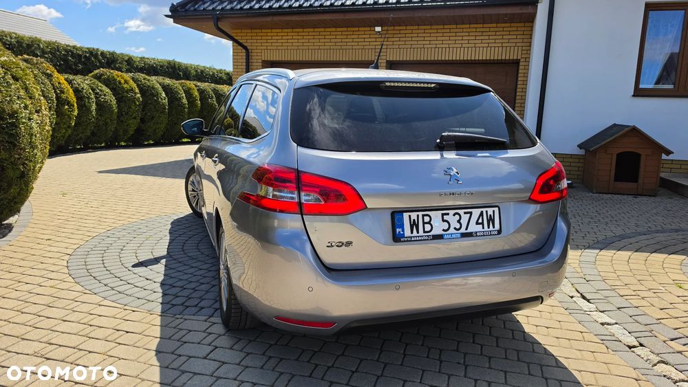 Peugeot 308 1.5 BlueHDi Allure S&S - 19