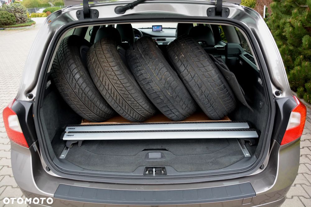Volvo V70 2.0D Momentum - 23