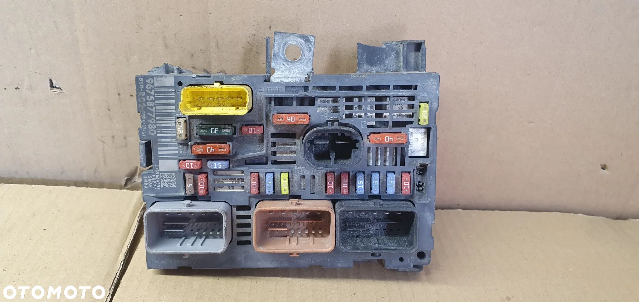 Moduł sterownik BSM skrzynka bezpieczników Citroen C5 I 9675877980 - 1