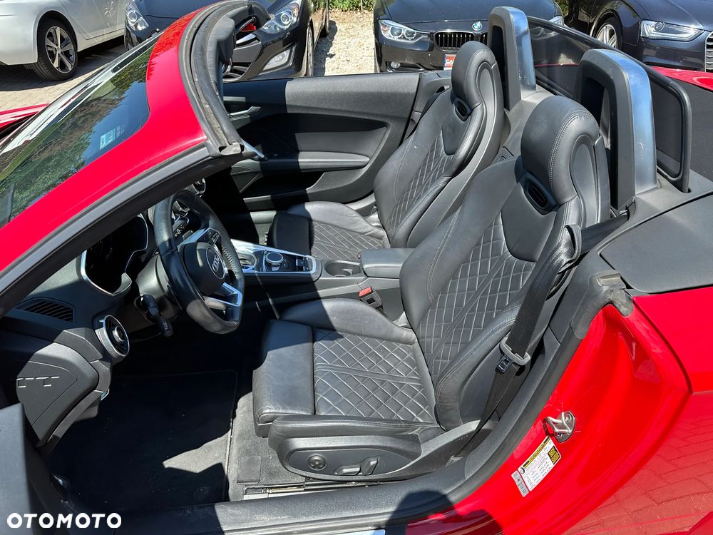 Audi TT Roadster - 18