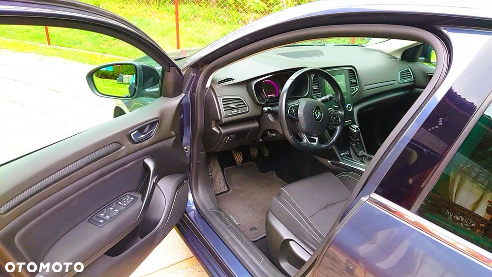 Renault Megane ENERGY TCe 130 Start & Stop LIMITED - 8