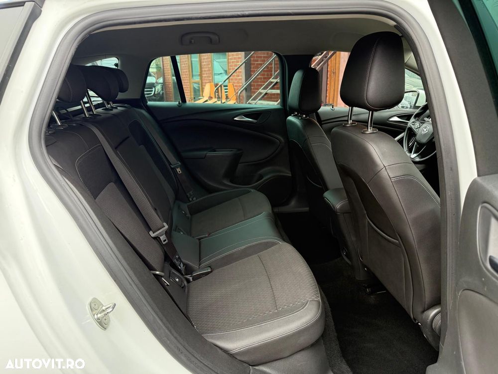 Opel Astra 1.6 BiTurbo D (CDTI) Start/Stop Innovation - 19