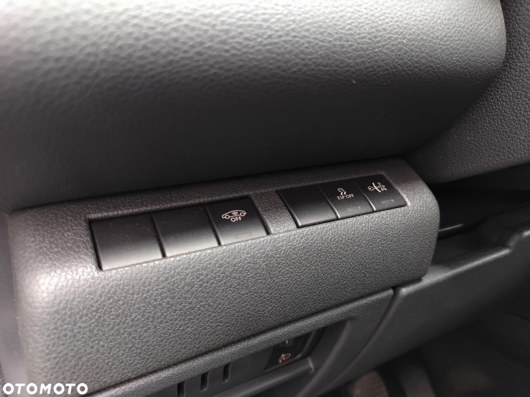 Peugeot 3008 1.6 Trendy - 12