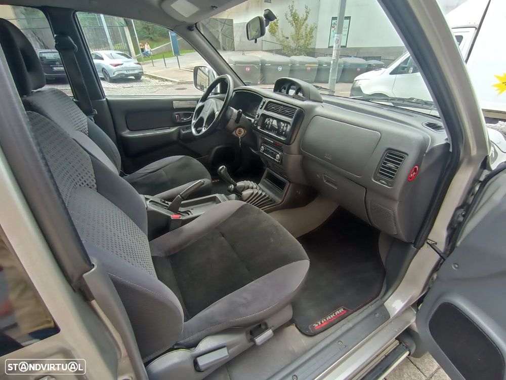Mitsubishi L200 2.5 TD Strakar Sport HT - 26