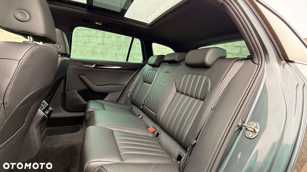 Skoda Superb 2.0 TDI 4x4 DSG L&K - 34