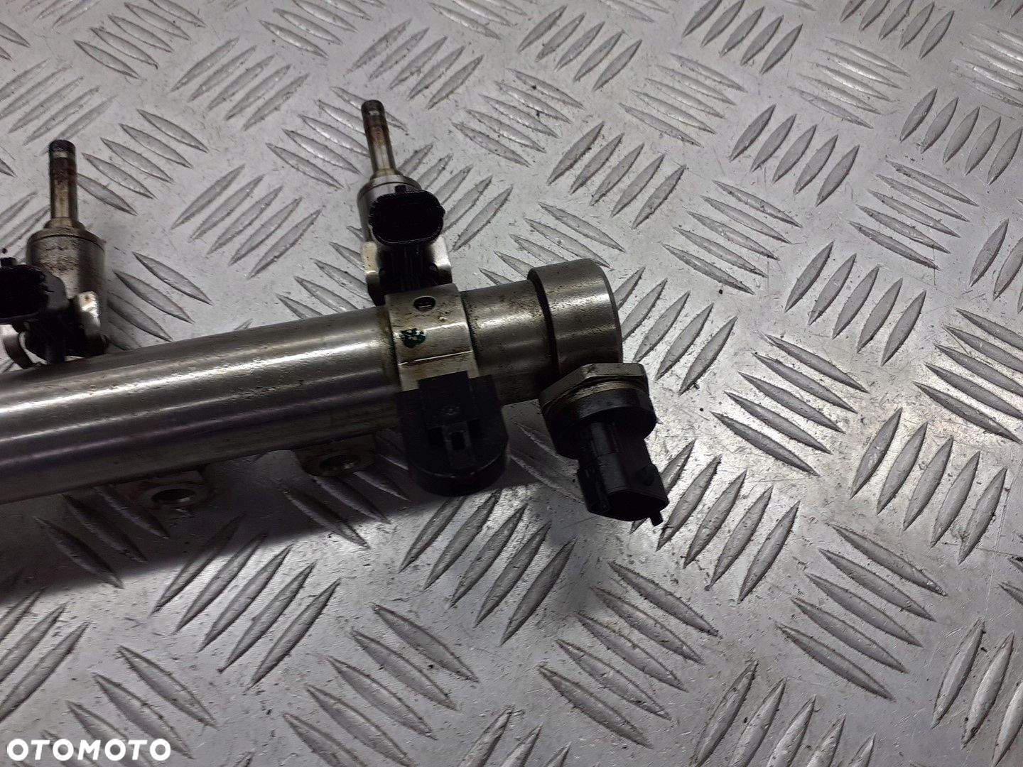 LISTWA WTRYSKOWA WTRYSKI OPEL INSIGNIA A 2.0T 261500055 - 2