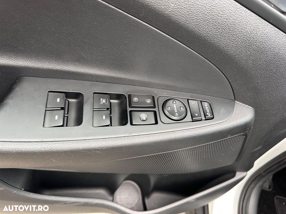 Hyundai Tucson 1.6 T-GDi 4WD 6MT Style - 10