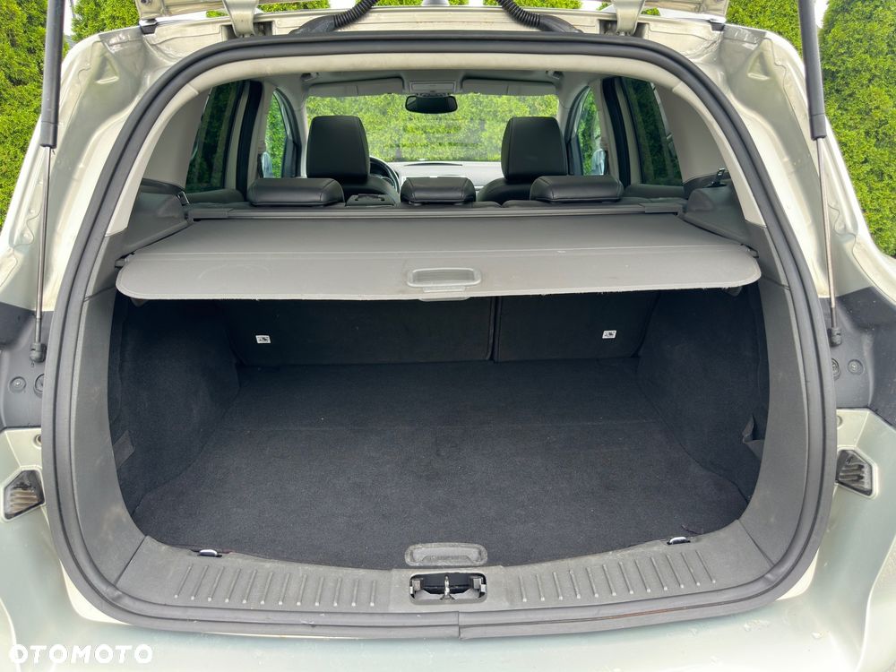 Ford Kuga 2.0 TDCi 4x4 Titanium - 26