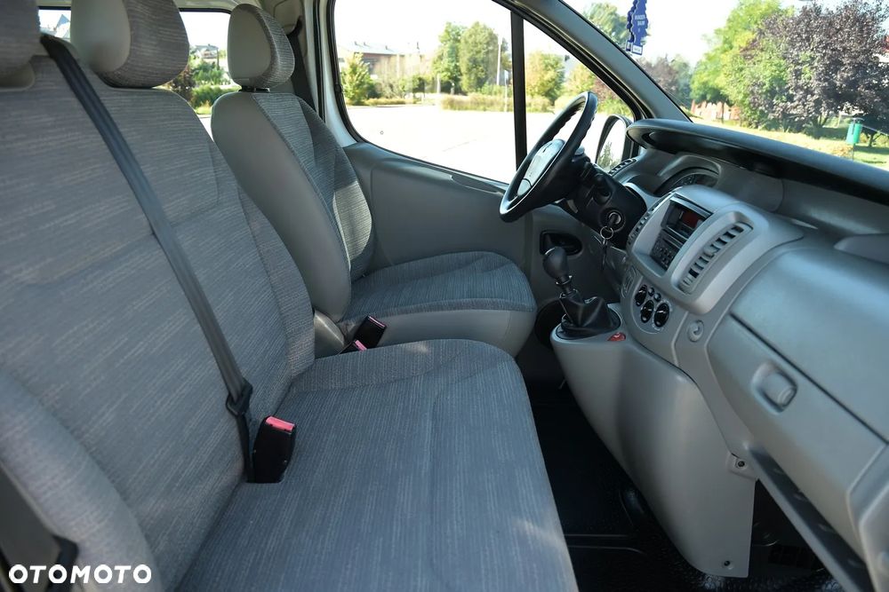 Renault Trafic Passenger L2H1 Expression - 24