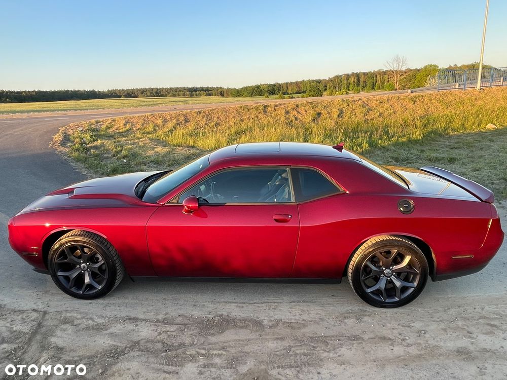 Dodge Challenger ver-3-6-sxt-plus - 2