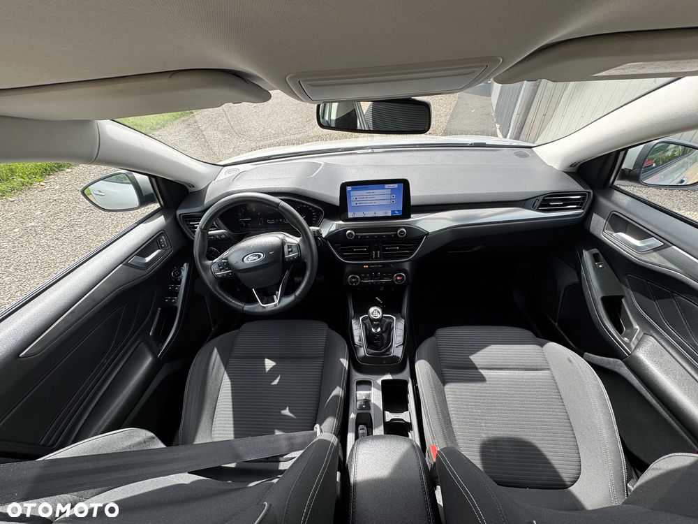 Ford Focus - 17