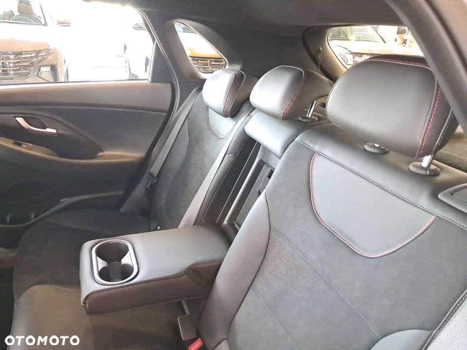 Hyundai i30 - 16