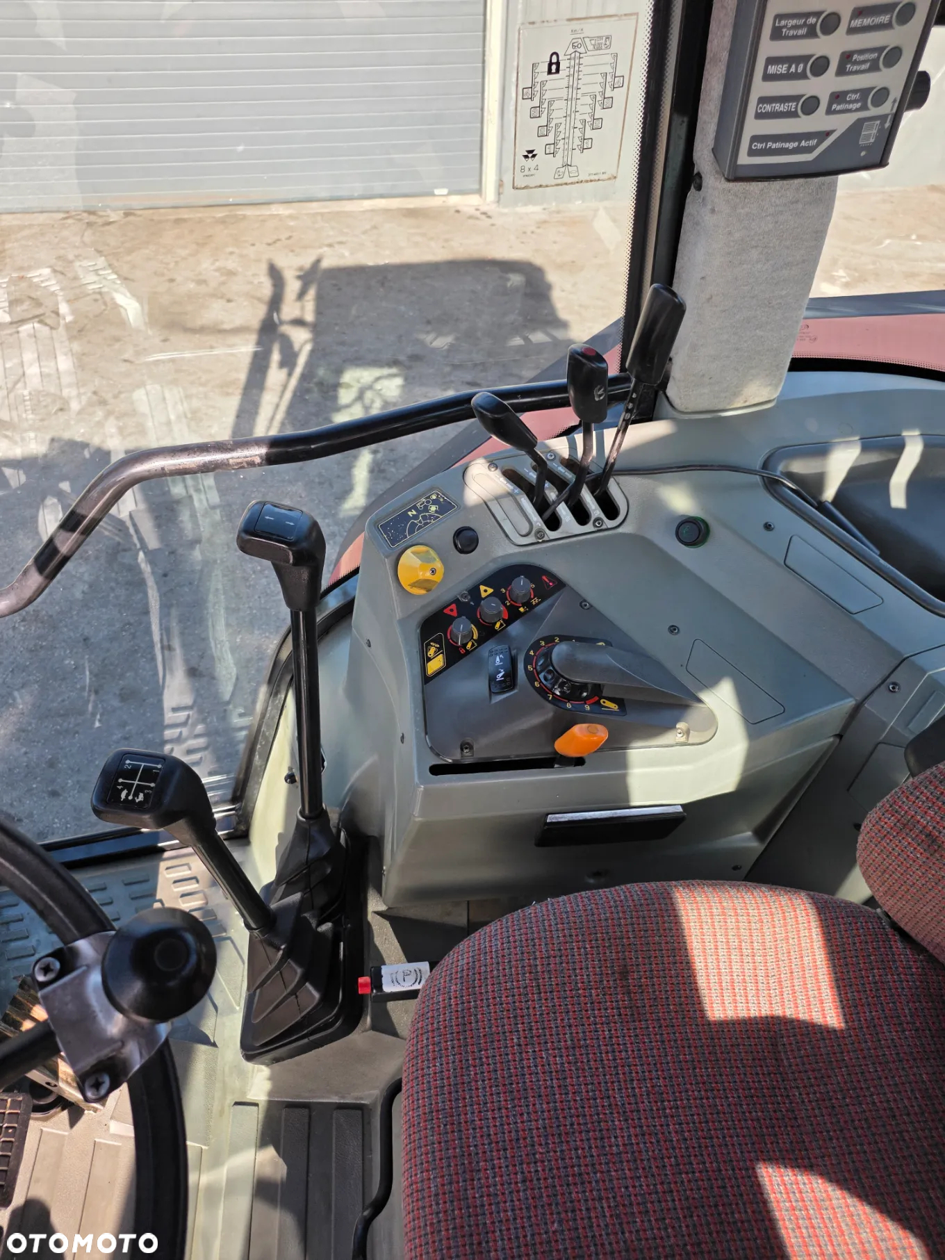 Massey Ferguson 8110 - 9
