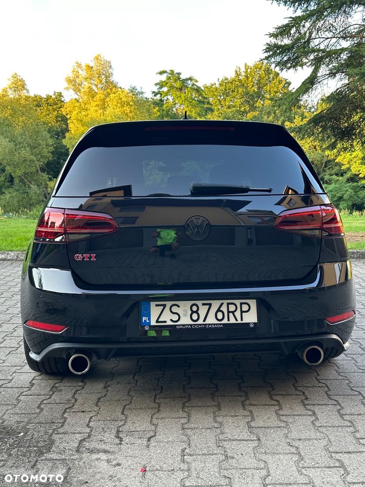 Volkswagen Golf - 13