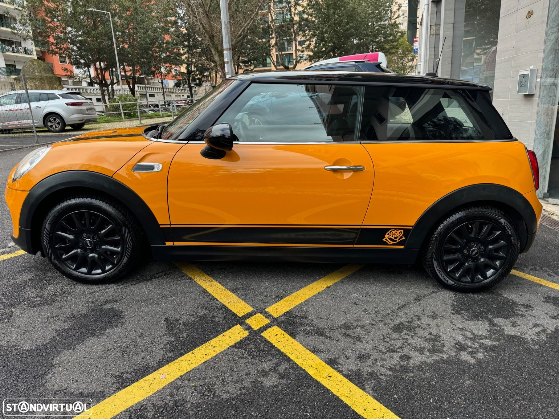 MINI 3 Portas Cooper D - 32