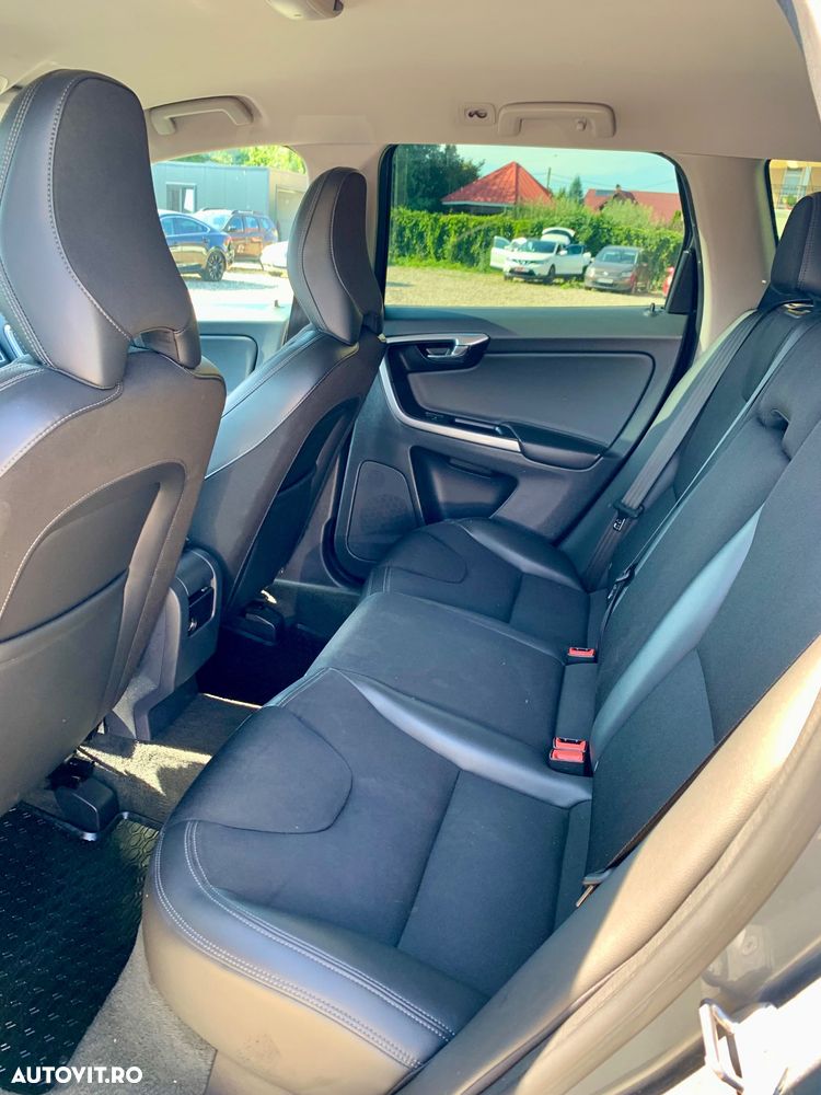 Volvo XC 60 D3 Geartronic Momentum - 7