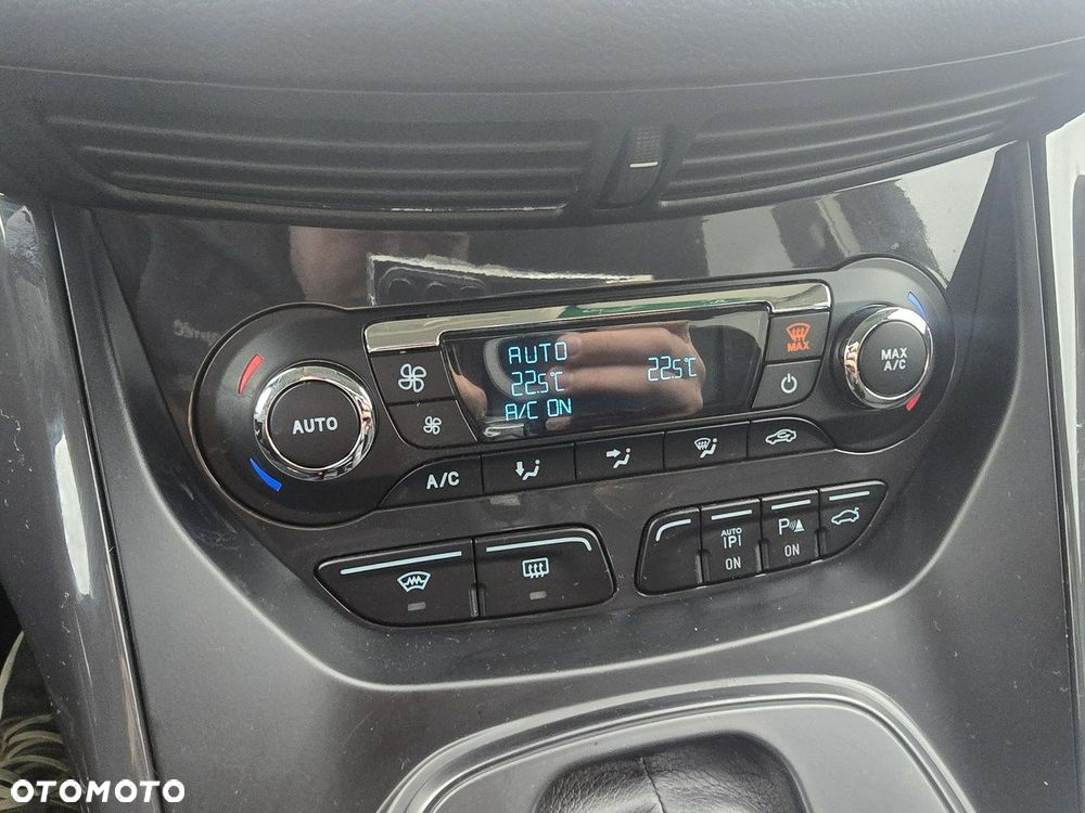 Ford Kuga - 31