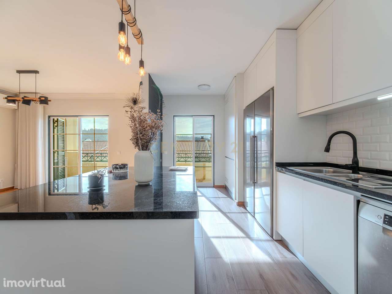 Moradia T3 com 263 m² | Jardim | Urbanização Exclusiva - Grande imagem: 3/60