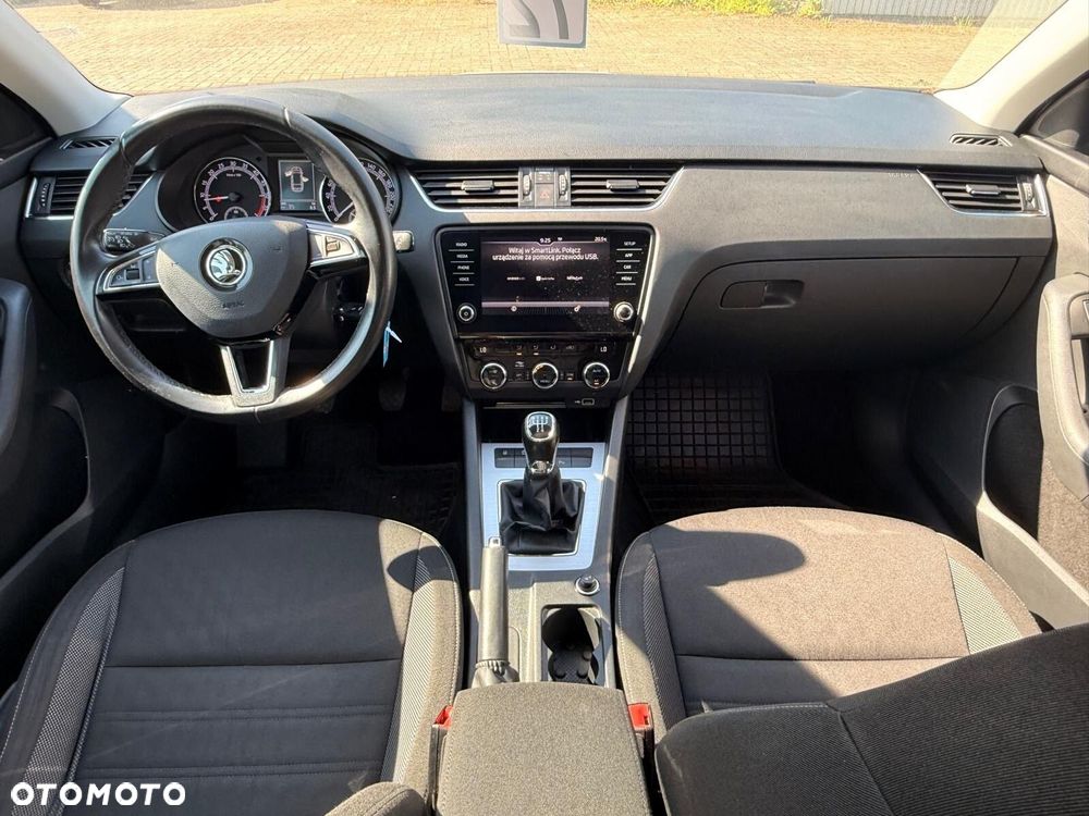 Skoda Octavia 1.6 TDI SCR Ambition - 23