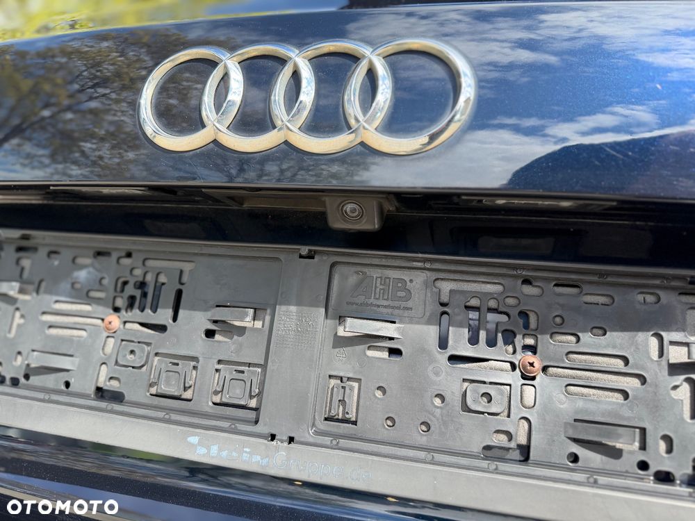 Audi A4 Avant 2.0 TDI DPF quattro S line Sportpaket - 8